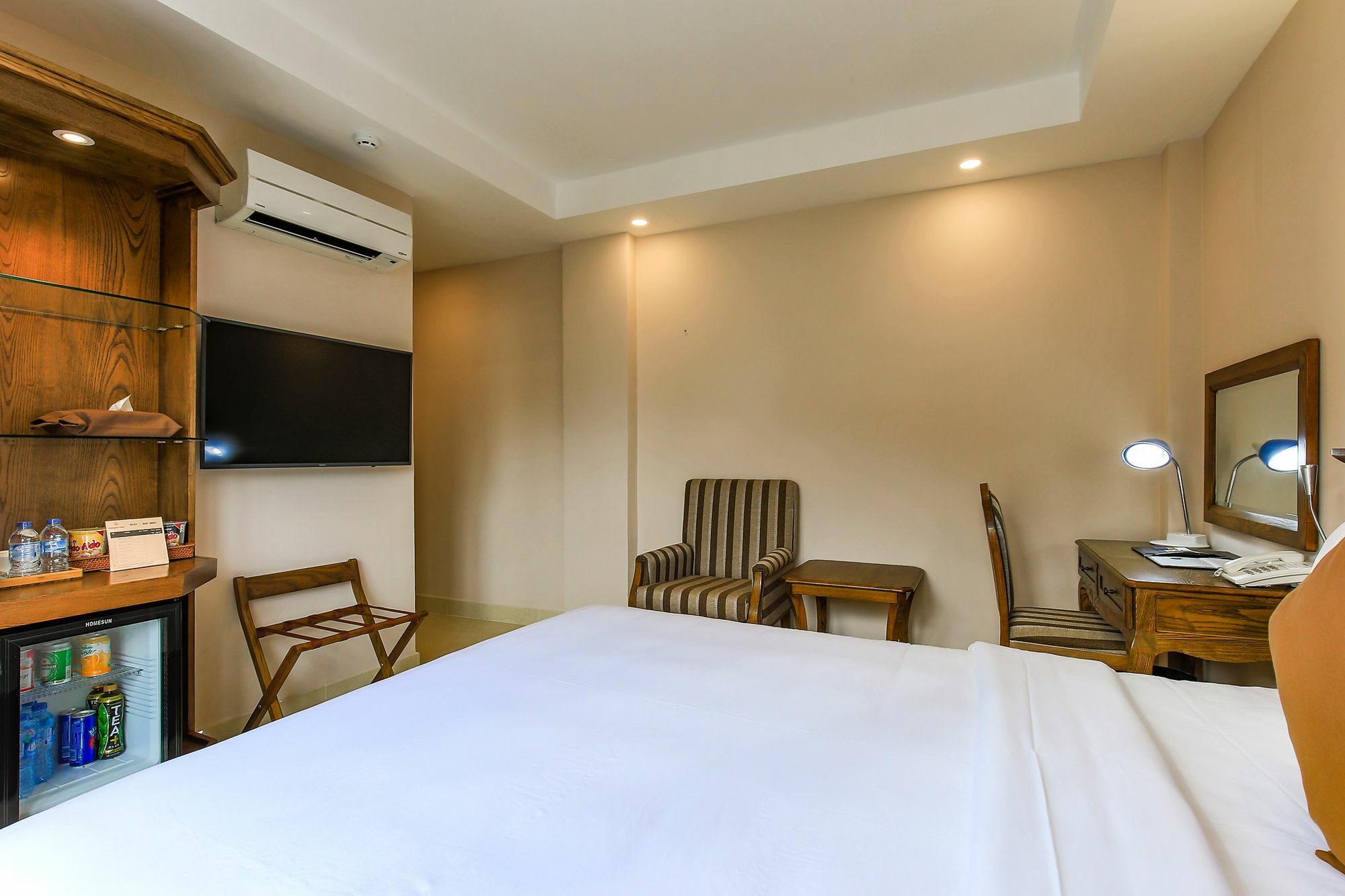 הו צ'י מין סיטי Hoang Lan Hotel מראה חיצוני תמונה