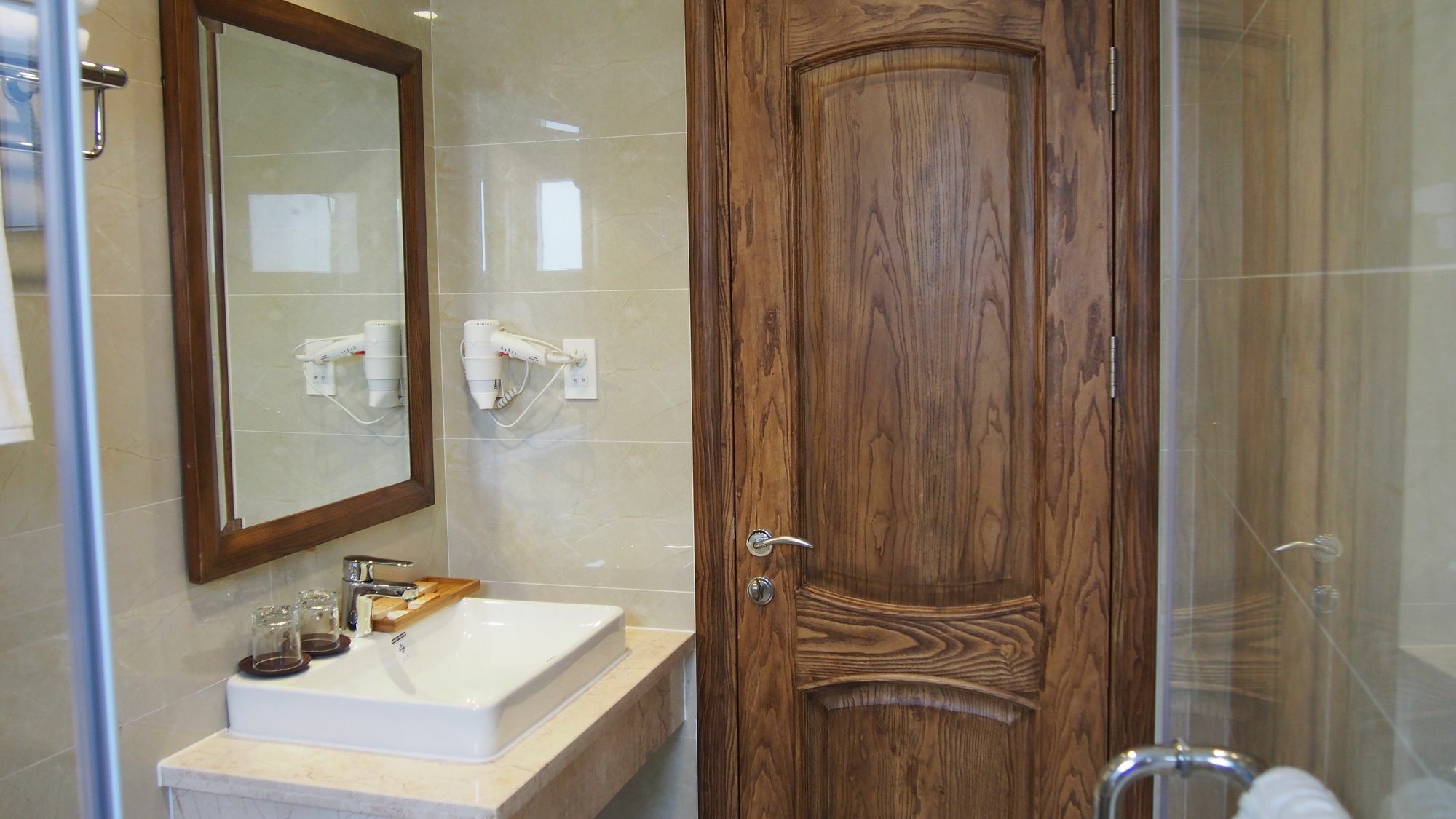 הו צ'י מין סיטי Hoang Lan Hotel מראה חיצוני תמונה
